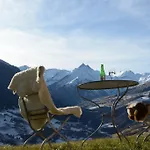 Alpina Hotel 3*